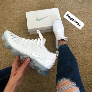 Nike air max vapormax triple white 2.0 for women brand new in box